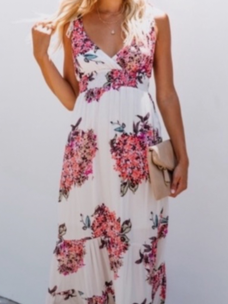 Vici - White Hydrangeas Maxi Dress - Medium
